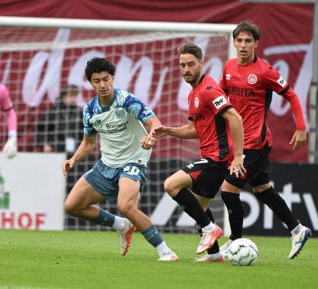 DFB-Pokal 2026 27 1. Runde Wiesbaden SV Wehen Wiesbaden (svww) - Bayer Leverkusen (lev) Ibrahim MAZA (Bayer Leverkusen), li Lukas SCHLEIMER (SV Wehen-Wiesbaden) DFB-Pokal *** 2026-27 DFB Cup, First Round, Wiesbaden: SV Wehen Wiesbaden vs. Bayer Leverkusen; Ibrahim MAZA (Bayer Leverkusen), Lukas SCHLEIMER (SV Wehen Wiesbaden); DFB Cup