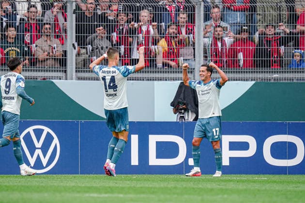 Deutschland: Fussball Saison 2026 2027 , DFB-Pokal Runde 1 1. Runde , SV Wehen Wiesbaden vs. Bayer Leverkusen - Brita-Arena (Wiesbaden) : Lucas Vazquez (Bayer 04 Leverkusen, 17) und Patrik Schick (Bayer 04 Leverkusen, 14) Tor, Torjubel, Jubel, Freude, Emotionen, Tor und Torjubel zum 0:1 Wiesbaden Brita-Arena Deutschland Germany *** Germany Soccer Season 2026–2027, DFB Cup Round 1, SV Wehen Wiesbaden vs. Bayer Leverkusen at Brita Arena in Wiesbaden: Lucas Vázquez (Bayer 04 Leverkusen, No. 17) and Patrik Schick (Bayer 04 Leverkusen, No. 14) score goals; goal celebrations; celebration, joy, emotions, goal, and goal celebration for the 0–1 win over Wiesbaden at Brita Arena, Germany Copyright: xBennetxLongx