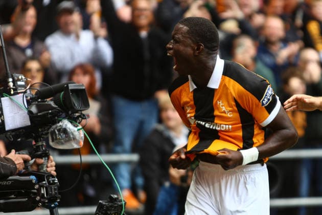 MKM Stadium KINGSTON UPON HULL, ENGLAND, AUGUST 22: Nobel Mendy of Hull City celebrates scoring Hull City™s second goal during Premier League 2026-27 match between Hull City and Manchester United, ManU at MKM Stadium on August 22, 2026 in Kingston upon Hull, England. (Photo by Zach Forster Sports Press Photo) (Zach Forster Sports Press Photo SPP)  Copyright: xZachxForster SportsxPressxPhotox xSPPx spp-en-ZaFoPrPh-spp26_zachf_2208_164