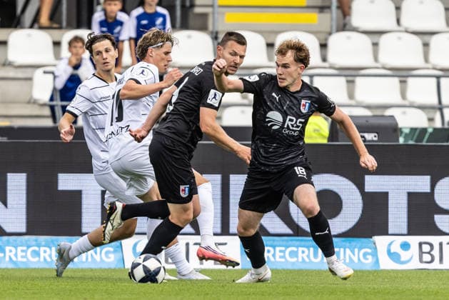 SSV Ulm 1846 Fußball vs. SG Barockstadt Fulda-Lehnerz, Fussball, Regionalliga Südwest, 3. Spieltag, Donaustadion Ulm 22.08.26 am Ball Moritz Dittmann (SG Barockstadt Fulda-Lehnerz, 18) SSV Ulm 1846 Fußball vs. SG Barockstadt Fulda-Lehnerz, Fussball, Regionalliga Südwest, 3. Spieltag, Donaustadion Ulm 22.08.26 Foto: Lucca Fundel Ulm Donaustadion Baden-Württemberg Deutschland *** SSV Ulm 1846 Soccer vs. SG Barockstadt Fulda Lehnerz, Soccer, Regionalliga Southwest, Matchday 3, Donaustadion Ulm, August 22, 2026; Moritz Dittmann of SG Barockstadt Fulda Lehnerz; 18 SSV Ulm 1846 Soccer vs. SG Barockstadt Fulda Lehnerz, Soccer, Regionalliga Southwest, Matchday 3, Donaustadion Ulm, August 22, 2026; Photo by Lucca Fundel, Ulm Donaustadion, Baden-Württemberg, Germany