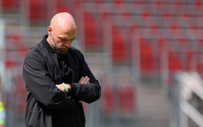 Lerch Stephan Trainer Wolfsburg , 1.FC Nürnberg-Wolfsburg , Google-Pixel Frauen Bundesliga , , Fußball , in dem Max Morlock Stadion in Nürnberg , Bayern , Deutschland . August 22 , 2026 . Photo by: Davide Elias IPA Photo Pressefoto DENL Copyright: xDavidexEliasx