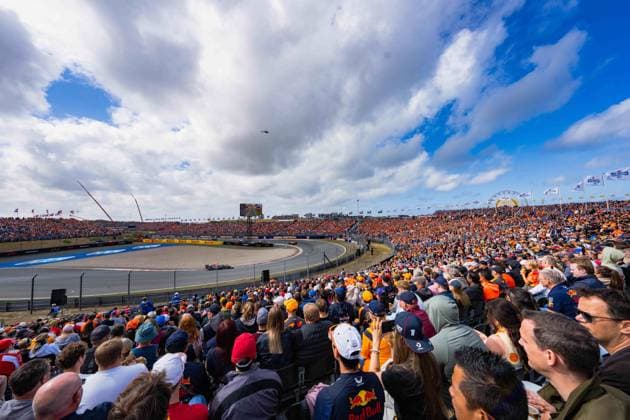 ZANDVOORT, 22-08-2026, Circuit Zandvoort , Formula 1 Heineken Dutch Grand Prix 2026 Friday , Busy stands during the saterday sprint race Formula 1 Dutch Grand Prix 2026 Saturday  x205928622x Copyright: