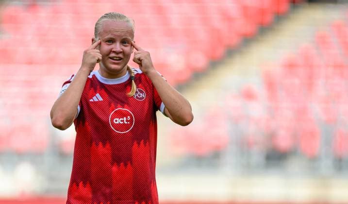 22.08.2026 - Fussball - Saison 2026 2027 - 1. Google Pixel Frauen Bundesliga - 01. Spieltag: 1. FC Nürnberg FCN ( Club Clubfrauen ) - VfL Wolfsburg - Sportfoto Zink - xwoxzix - Torjubel Jubel Freude nach Treffer Tor Torschuß zum 0:2 durch Keira Bednorz (21, 1. FC Nürnberg FCN ) - *** August 22, 2026 Soccer Season 2026–2027 1 Google Pixel Women’s Bundesliga Matchday 1 1 FC Nuremberg (FCN) Club Women’s Team VfL Wolfsburg Sports photo by Zink xwoxzix Goal celebration Cheering Joy after a goal Goal Shot on goal to 0–2 by Keira Bednorz 21, 1 FC Nuremberg FCN