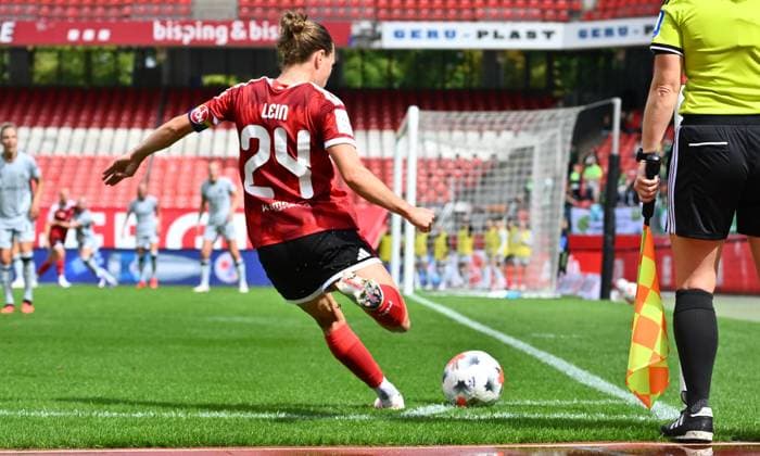 22.08.2026 - Fussball - Saison 2026 2027 - 1. Google Pixel Frauen Bundesliga - 01. Spieltag: 1. FC Nürnberg FCN ( Club Clubfrauen ) - VfL Wolfsburg - Sportfoto Zink - xwoxzix - Impression - Eckball Nastassja Lein (24, 1. FC Nürnberg FCN ) *** August 22, 2026 Soccer Season 2026–2027 1 Google Pixel Women s Bundesliga Matchday 1 1 FC Nuremberg (FCN) Club Women s Team VfL Wolfsburg Sports photo by Zink xwoxzix Moment: Corner kick Nastassja Lein, 24, 1 FC Nuremberg FCN