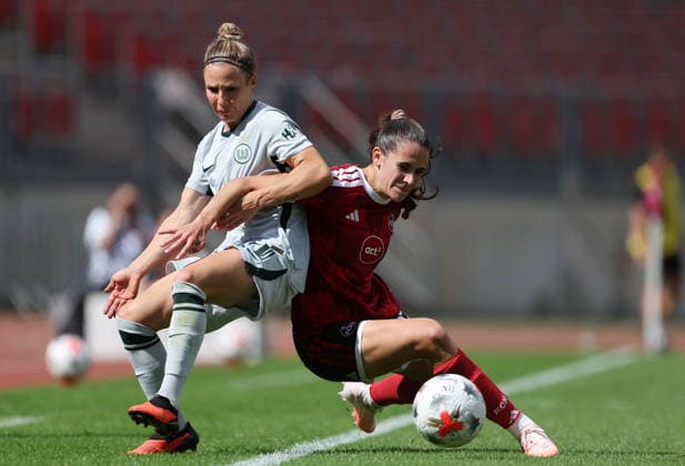 Huth Svenja - Bleil Marie , 1.FC Nürnberg-Wolfsburg , Google-Pixel Frauen Bundesliga , , Fußball , in dem Max Morlock Stadion in Nürnberg , Bayern , Deutschland . August 22 , 2026 . Photo by: Davide Elias IPA Photo Pressefoto DENL Copyright: xDavidexEliasx