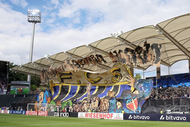 22.08.2026, xrekx, Fussball DFB Pokal 1.Runde, 1.FC Saarbruecken - Hertha BSC Berlin v.l. FCS Fans ,Stimmung, Schals, Ultras, Zuschauer, Besucher, Choreo, Choreografie, atmosphere, scarves, spectators, visitors (DFL DFB REGULATIONS PROHIBIT ANY USE OF PHOTOGRAPHS as IMAGE SEQUENCES and or QUASI-VIDEO) Saarbruecken *** August 22, 2026, xrekx, Soccer DFB Cup 1st Round, 1. FC Saarbrücken vs. Hertha BSC Berlin – FCS fans, atmosphere, scarves, ultras, spectators, visitors, choreography, choreography, atmosphere, scarves, spectators, visitors DFL DFB REGULATIONS PROHIBIT ANY USE OF PHOTOGRAPHS as IMAGE SEQUENCES and or QUASI-VIDEO Saarbrücken