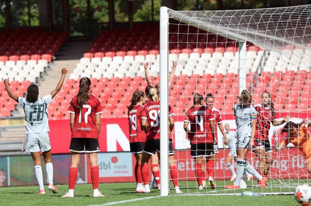 Wolfsburg Tor 2-5 , 1.FC Nürnberg-Wolfsburg , Google-Pixel Frauen Bundesliga , , Fußball , in dem Max Morlock Stadion in Nürnberg , Bayern , Deutschland . August 22 , 2026 . Photo by: Davide Elias IPA Photo Pressefoto DENL Copyright: xDavidexEliasx