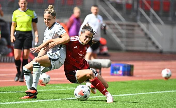 22.08.2026 - Fussball - Saison 2026 2027 - 1. Google Pixel Frauen Bundesliga - 01. Spieltag: 1. FC Nürnberg FCN ( Club Clubfrauen ) - VfL Wolfsburg - Sportfoto Zink - xwoxzix - Svenja Huth (10, VfL Wolfsburg ) Marie Bleil (17, 1. FC Nürnberg FCN ) *** August 22, 2026 Soccer Season 2026–2027 1 Google Pixel Women s Bundesliga Matchday 1 1 FC Nuremberg (FCN) Club Women s Team VfL Wolfsburg Sports Photo by Zink xwoxzix Svenja Huth 10, VfL Wolfsburg Marie Bleil 17, 1 FC Nuremberg FCN