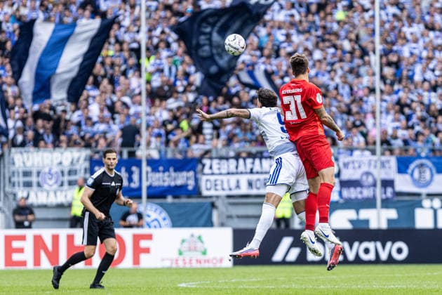 DFB-Pokal, 2026 2027, 1. Runde: MSV Duisburg - SV 07 Elversberg; 22.08.2026 Lex Tyger Lobinger (MSV Duisburg, 9), Maximilian Rohr (SV 07 Elversberg, 31) DFB-Pokal, 2026 2027, 1. Runde: MSV Duisburg - SV 07 Elversberg; Schauinsland-Reisen-Arena, Duisburg; 22.08.2026 DFB regulations prohibit any use of photographs as image sequences and or quasi video. *** DFB Cup, 2026–2027, First Round: MSV Duisburg vs. SV 07 Elversberg, August 22, 2026; Lex Tyger Lobinger (MSV Duisburg), 9; Maximilian Rohr (SV 07 Elversberg), 31; DFB Cup, 2026–2027, First Round: MSV Duisburg vs. SV 07 Elversberg, Schauinsland Reisen Arena, Duisburg, August 22, 2026. DFB regulations prohibit any use of photographs as image sequences and or quasi-video. Copyright: xBEAUTIFULxSPORTS Buriakovx
