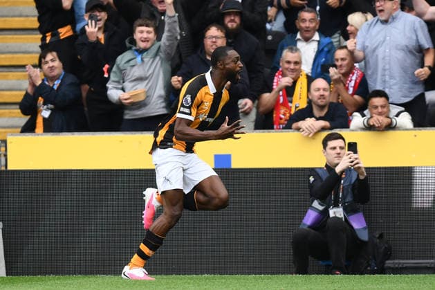 Hull City v Manchester United, ManU Premier League GOAL Hull City defender Semi Ajayi (6) celebrates scoring goal to go 1-0 during the Premier League match between Hull City and Manchester United at the MKM Stadium, Kingston upon Hull, UK on 22 August 2026. Kingston upon Hull MKM Stadium East Riding of Yorkshire UK Editorial use only DataCo restrictions apply See www.football-dataco.com , Copyright: xIanxLyallx PSI-24730-0087