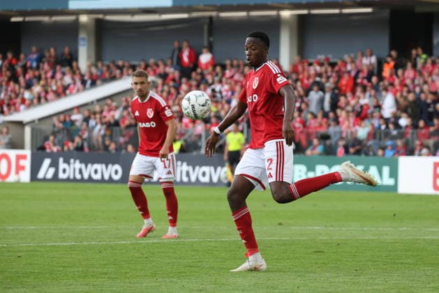 2 King Manu (Energie Cottbus) Fussball DFB-Pokal 1. Hauptrunde 2026 2027 FC Energie Cottbus - FC Augsburg *** 2 King Manu Energie Cottbus Soccer DFB Cup 1st Round 2026–2027 FC Energie Cottbus FC Augsburg