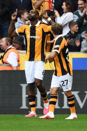 Hull City v Manchester United, ManU Premier League GOAL Hull City defender Semi Ajayi (6) celebrates scoring goal to go to go 1-0 during the Premier League match between Hull City and Manchester United at the MKM Stadium, Kingston upon Hull, UK on 22 August 2026. Kingston upon Hull MKM Stadium East Riding of Yorkshire UK Editorial use only DataCo restrictions apply See www.football-dataco.com , Copyright: xIanxLyallx PSI-24730-0093