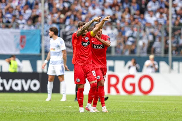 22.08.2026, GER, Fussball, Herren, DFB-Pokal, Saison 2026 2027, MSV Duisburg - SV Elversberg Luca Schnellbacher (SVE) Torjubel, jubelt nach seinem Treffer zum 0:1 Duisburg schauinsland-reisen Arena Nordrhein-Westfalen Deutschland *** August 22, 2026, GER, Soccer, Men s, DFB Cup, 2026–2027 Season, MSV Duisburg vs. SV Elversberg, Luca Schnellbacher (SVE) celebrates his goal, making the score 0–1, Duisburg, Schauinsland, Reisen Arena, North Rhine-Westphalia, Germany Copyright: xAdrianxSchlüterx
