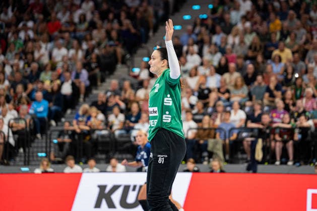 HSG Blomberg-Lippe (GER) vs. Borussia Dortmund (GER), Handball, 1. Handball Bundesliga Frauen, Rexel Supercup 2026, Saison 2026 2027, Muenchen, 22.08.2026 Nicole Roth (HSG Blomberg-Lippe, 61) bei einer Parade Muenchen SAP Garden Deutschland *** HSG Blomberg Lippe GER vs. Borussia Dortmund GER, Handball, Women s Handball Bundesliga 1, 2026 Rexel Supercup, 2026–2027 season, Munich, August 22, 2026 Nicole Roth of HSG Blomberg Lippe, 61, makes a save at Munich SAP Garden, Germany