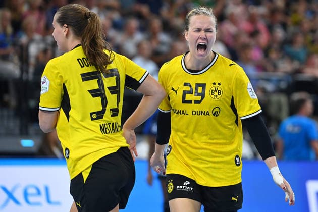 Torjubel v.li: Emma Olsson (DO), Guro Nestaker DO), Jubel,Freude,Begeisterung,Aktion. Handball Rexel Super Cup 2026 der Frauen HSG Blomberg-Lippe vs. Borussia Dortmund am 22.08.2026 SAP GARDEN Muenchen. *** Goal celebration by Emma Olsson (DO) and Guro Nestaker (DO); celebration, joy, excitement, action—Women s Rexel Super Cup 2026 handball match between HSG Blomberg Lippe and Borussia Dortmund on August 22, 2026, at SAP GARDEN in Munich