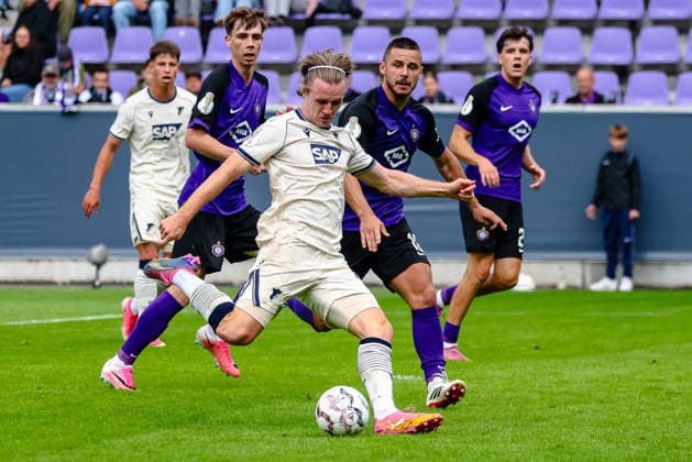 Patrick Wimmer (TSG 1899 Hoffenheim, 08) schuss, schiesst Tor zum 0:3, FC Erzgebirge Aue vs. TSG Hoffenheim, Fussball, DFB Pokal, 1. Runde, Saison 2026 2027, 22.08.2026,¨ DFL REGULATIONS PROHIBIT ANY USE OF PHOTOGRAPHS AS IMAGE SEQUENCES AND OR QUASI-VIDEO,¨ FC Erzgebirge Aue vs. TSG Hoffenheim, Fussball, DFB Pokal, 1. Runde, Saison 2026 2027, 22.08.2026, Aue *** Patrick Wimmer, TSG 1899 Hoffenheim, 8th shot, scores the goal to make it 0-3, FC Erzgebirge Aue vs. TSG Hoffenheim, Soccer, DFB Cup, 1st Round, 2026–2027 Season, August 22, 2026, DFL regulations prohibit any use of photographs as image sequences and or quasi-video, FC Erzgebirge Aue vs. TSG Hoffenheim, soccer, DFB Cup, First Round, 2026–2027 Season, August 22, 2026, Aue Copyright: xEibner-Pressefoto LauraxRoemerx EP_LRR