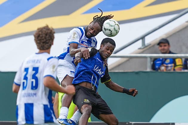 22.08.2026, xydrx, Fußball, DFB Pokal, 1. FC Saarbrücken - Hertha BSC, Saison 2026 2027, Ludwigsparkstadion: Deyovaisio Zeefuik (Hertha BSC, 42) im Zweikampf gegen Abdenego Nankishi (1.FC Saarbruecken, 17) DFB regulations prohibit any use of photographs as image sequences and or quasi-video. *** August 22, 2026, xydrx, Soccer, DFB Cup, 1 FC Saarbrücken vs. Hertha BSC, 2026–2027 season, Ludwigspark Stadium, Deyovaisio Zeefuik (Hertha BSC), No. 42 in a tackle against Abdenego Nankishi (1 FC Saarbrücken), No. 17. DFB regulations prohibit any use of photographs as image sequences and or quasi-video. Copyright: HMBxMedia YannisxDreimann