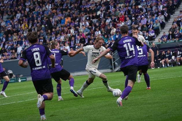 22.08.2026, eins Erzgebirgsstadion, Aue, GER, DFB Pokal, Erzgebirge Aue vs TSG Hoffenheim , Wouter Burger (Hoffenheim), Paul Wagner (Aue) (Photo by Hasan Bratic DeFodi Images) - *** August 22, 2026, Erzgebirgsstadion, Aue, GER, DFB Cup, Erzgebirge Aue vs. TSG Hoffenheim, Wouter Burger (Hoffenheim), Paul Wagner (Aue). Photo by Hasan Bratic, DeFodi Images