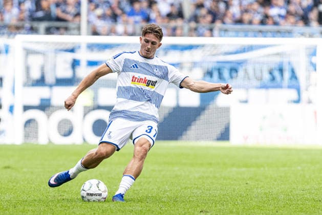 DFB-Pokal, 2026 2027, 1. Runde: MSV Duisburg - SV 07 Elversberg; 22.08.2026 Patrick Sussek (MSV Duisburg, 37) DFB-Pokal, 2026 2027, 1. Runde: MSV Duisburg - SV 07 Elversberg; Schauinsland-Reisen-Arena, Duisburg; 22.08.2026 DFB regulations prohibit any use of photographs as image sequences and or quasi video. *** DFB Cup, 2026–2027, 1st Round: MSV Duisburg vs. SV 07 Elversberg, August 22, 2026, Patrick Sussek (MSV Duisburg), 37, DFB Cup, 2026–2027, First Round: MSV Duisburg vs. SV 07 Elversberg, Schauinsland Reisen Arena, Duisburg, August 22, 2026. DFB regulations prohibit any use of photographs as image sequences and or quasi-video Copyright: xBEAUTIFULxSPORTS Buriakovx