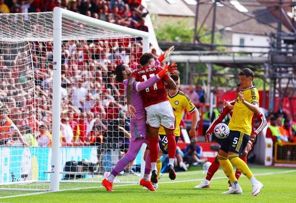 Leeds United goalkeeper James Trafford and Igor Jesus of Nottingham Forest Nottingham Forest v Leeds United, Premier League Football, Football, City Ground, Nottingham, UK - 22 Aug 2026Nottingham City Ground United Kingdom EDITORIAL USE ONLY No use with unauthorised audio, video, data, fixture lists, club league logos or live services. Online in-match use limited to 120 images, no video emulation. No use in betting, games or single club league player publications.  Copyright: xMattxWest Shutterstockx 17111732y
