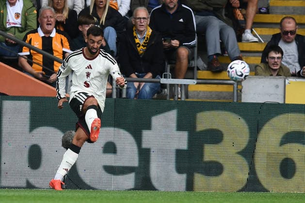 Hull City v Manchester United, ManU Premier League Manchester United midfielder Bruno Fernandes (8) during the Premier League match between Hull City and Manchester United at the MKM Stadium, Kingston upon Hull, UK on 22 August 2026. Kingston upon Hull MKM Stadium East Riding of Yorkshire UK Editorial use only DataCo restrictions apply See www.football-dataco.com , Copyright: xIanxLyallx PSI-24730-0139