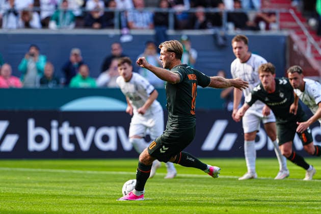 Tor zum 0:2 per Elfmeter Strafstoss Niclas Füllkrug (SV Werder Bremen, 10) GER, Lüneburger SK Hansa vs. SV Werder Bremen, Fußball, DFB-Pokal, 1. Runde, Saison 2026 2027, 22.08.2026 GER, Lüneburger SK Hansa vs. SV Werder Bremen, Fußball, DFB-Pokal, 1. Runde, Saison 2026 2027, 22.08.2026 Hamburg *** Goal to make it 0–2 on a penalty kick by Niclas Füllkrug of SV Werder Bremen, 10 GER, Lüneburger SK Hansa vs. SV Werder Bremen, Soccer, DFB Cup, 1st Round, 2026–2027 Season, August 22, 2026 GER, Lüneburger SK Hansa vs. SV Werder Bremen, Soccer, DFB Cup, Round 1, 2026–2027 season, August 22, 2026, Hamburg Copyright: xEibner-Pressefoto MarcelxvonxFehrnx EP_MFN