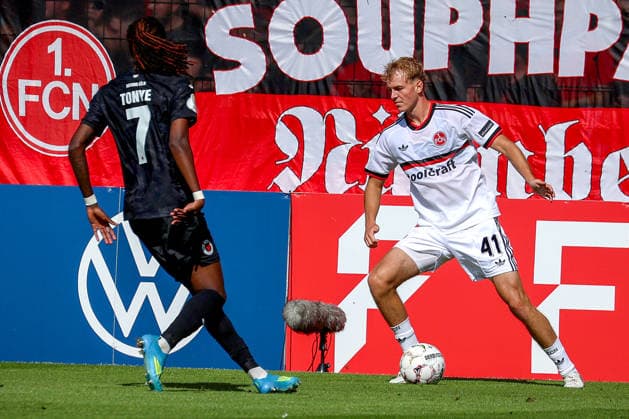 22.08.2026, xsscx, Fußball, DFB-Pokal 1. Runde, Viktoria Köln - 1. FC Nürnberg, Sportpark Höhenberg, Saison 2026 2027: Eric Porstner (1. FC Nürnberg 41) DFB regulations prohibit any use of photographs as image sequences and or quasi-video. Photo: xSandraxScherningxPressefotoKochx Nordrhein-Westfalen Deutschland *** August 22, 2026, xsscx, Soccer, DFB Cup First Round, Viktoria Cologne 1 FC Nuremberg, Sportpark Höhenberg, 2026–2027 season, Eric Porstner, 1 FC Nuremberg 41. DFB regulations prohibit any use of photographs as image sequences and or quasi-video. Photo: xSandraxScherningxPressefotoKochx, North Rhine-Westphalia, Germany