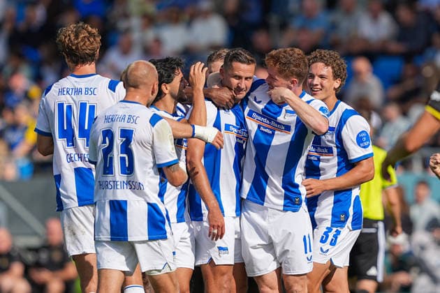 22.08.2026, xydrx, Fußball, DFB Pokal, 1. FC Saarbrücken - Hertha BSC, Saison 2026 2027, Ludwigsparkstadion: Torjubel nach dem Tor zum 1:0 für Hertha BSC SC durch Torschütze Paul Seguin (Hertha BSC, 30) zusammen mit Jon Dagur Thorsteinsson (Hertha BSC, 23) und Sebastian Groenning Andersen (Hertha BSC, 17) DFB regulations prohibit any use of photographs as image sequences and or quasi-video. *** August 22, 2026, xydrx, Soccer, DFB Cup, 1. FC Saarbrücken vs. Hertha BSC, 2026–2027 season, Ludwigsparkstadion: Goal celebration after Hertha BSC SC’s 1–0 goal scored by Paul Seguin (Hertha BSC, 30), along with Jon Dagur Thorsteinsson (Hertha BSC, 23) and Sebastian Groenning Andersen (Hertha BSC, 17. DFB regulations prohibit any use of photographs as image sequences and or quasi-video Copyright: HMBxMedia YannisxDreimann