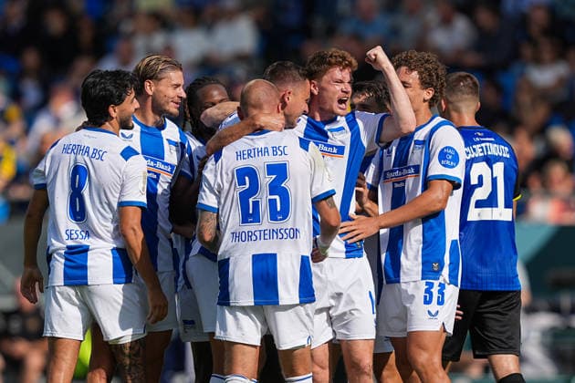 22.08.2026, xydrx, Fußball, DFB Pokal, 1. FC Saarbrücken - Hertha BSC, Saison 2026 2027, Ludwigsparkstadion: Torjubel nach dem Tor zum 1:0 für Hertha BSC SC durch Torschütze Paul Seguin (Hertha BSC, 30) zusammen mit Jon Dagur Thorsteinsson (Hertha BSC, 23) und Sebastian Groenning Andersen (Hertha BSC, 17) DFB regulations prohibit any use of photographs as image sequences and or quasi-video. *** August 22, 2026, xydrx, Soccer, DFB Cup, 1. FC Saarbrücken vs. Hertha BSC, 2026–2027 season, Ludwigsparkstadion: Goal celebration after Hertha BSC SC’s 1–0 goal scored by Paul Seguin (Hertha BSC, 30), along with Jon Dagur Thorsteinsson (Hertha BSC, 23) and Sebastian Groenning Andersen (Hertha BSC, 17. DFB regulations prohibit any use of photographs as image sequences and or quasi-video Copyright: HMBxMedia YannisxDreimann