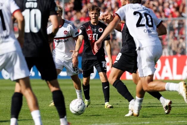 KOELN, GERMANY - AUGUST 22, 2026: Niklas Jahn (Viktoria Koeln, 16) during the DFB-Cup match between Viktoria Koeln vs. 1. FC Nuernberg at the Sportpark Hoehenberg on August 22, 2026 in Koeln, Germany. DFL REGULATIONS PROHIBIT ANY USE OF PHOTOGRAPHS AS IMAGE SEQUENCES AND OR QUASI-VIDEO. Nordrhein-Westfalen Germany Copyright: xAxelxKohringx
