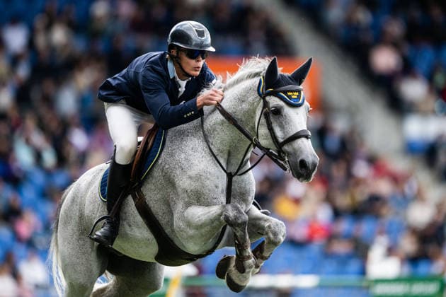 260822 Emil Jönsson of Sweden with horse Conrad compete in a jumping competition for young riders on day 12 of the 2026 FEI World Championships on August 22, 2026 in Aachen. Photo: Emma Wallskog BILDBYRAN kod EW EW0698 ridsport equestrian rid-vm 2026 2026 fei world championships bbeng ridsport-vm hoppning jumping *** August 22, 2026: Emil Jönsson of Sweden, riding Conrad, competes in a show jumping event for young riders on day 12 of the 2026 FEI World Championships on August 22, 2026 in Aachen. Photo by Emma Wallskog, BILDBYRAN, code EW EW0698, equestrian sports, 2026 World Championships, 2026 FEI World Championships, BBENG, equestrian sports, World Championships, show jumping  Copyright: EMMAxWALLSKOG BB260822EW033