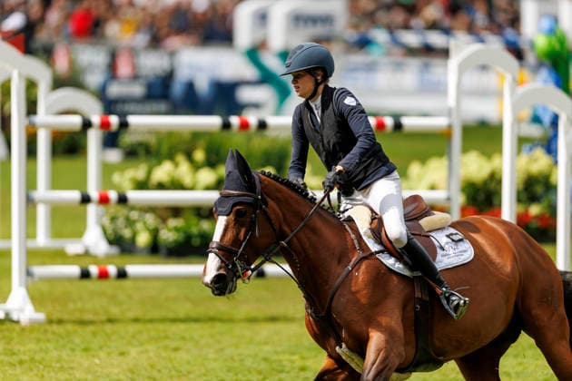 AACHEN - FEI World Championships 2026, AACHEN - FEI World Championships 2026 BECKMANN Johanna (GER), Emelie van de Mirania Stam Stechen Jump-Off RWE-Prize Final German U25 Trophy of the Stiftung Deutscher Pferdesport and Holger Hetzel Aachen, Reitstadion Soers 22. August 2026 - *** 2026 FEI World Championships in Aachen, AACHEN FEI World Championships 2026: Johanna Beckmann (GER) and Emelie van de Mirania Stam in the jump-off for the RWE Prize Final, German U25 Trophy of the Stiftung Deutscher Pferdesport, and Holger Hetzel; Aachen, Reitstadion Soers, August 22, 2026