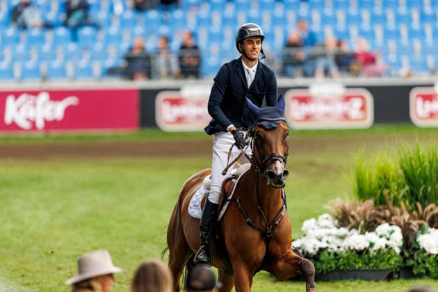 AACHEN - FEI World Championships 2026, AACHEN - FEI World Championships 2026 SCHMIDT Magnus (GER), Carl Gustav 7 Stechen Jump-Off RWE-Prize Final German U25 Trophy of the Stiftung Deutscher Pferdesport and Holger Hetzel Aachen, Reitstadion Soers 22. August 2026 - *** 2026 FEI World Championships in Aachen, AACHEN FEI World Championships 2026: Magnus Schmidt (GER), Carl Gustav, 7th in the Jump-Off, RWE Prize Final, German U25 Trophy of the Stiftung Deutscher Pferdesport, and Holger Hetzel, Aachen, Soers Equestrian Stadium, August 22, 2026