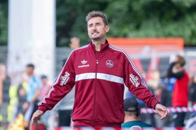 Miroslav Klose (1. FC Nuernberg, Trainer) ist nicht zufrieden mit dem Spiel seiner Mannschaft. Viktoria Koeln vs. 1. FC Nuernberg, Fussball, DFB-Pokal, 1. Runde, Saison 2026 2027, 22.08.2026 DFL DFB Regulations prohibit any use of Photographs as image sequences and or Quasivideo Viktoria Koeln vs. 1. FC Nuernberg, Fussball, DFB-Pokal, 1. Runde, Saison 2026 2027, 22.08.2026 Koeln *** Miroslav Klose, coach of 1. FC Nuremberg, is not satisfied with his team s performance in the match between Viktoria Cologne and 1. FC Nuremberg, soccer, DFB Cup, 1st round, 2026–2027 season, August 22, 2026—DFL and DFB regulations prohibit any use of photographs as image sequences and or quasi-video. Viktoria Cologne vs. 1. FC Nuremberg, soccer, DFB Cup, 1st round, 2026–2027 season, August 22, 2026, Cologne Copyright: xEibner-Pressefoto ThomasxHaeslerx EP_THR