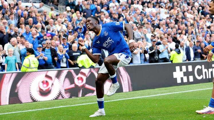 Everton v Crystal Palace, Premier League Goal 2-0 Everton forward Thierno Barry (11) scores a goal 2-0 and celebrates during the Premier League match between Everton and Crystal Palace at Hill Dickinson Stadium, Liverpool, UK on 22 August 2026. Liverpool Hill Dickinson Stadium Merseyside UK Editorial use only DataCo restrictions apply See www.football-dataco.com , Copyright: xCraigxGallowayx PSI-24740-0021