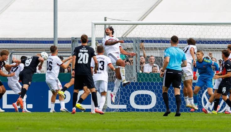 22.08.2026 - Fussball - Saison 2026 2027 - DFB Pokal Vereinspokal - 01. Runde: Viktoria Köln - 1. FC Nürnberg Nuernberg FCN ( Club ) - Sportfoto Zink DaMa - xdaxmax - regulations prohibit any use of photographs as image sequences and or quasi-video - Tor Treffer Torschuß zum 1:1 - Torschütze Meiko Sponsel (19, FC Viktoria Köln ) per Kopfball *** August 22, 2026 Soccer Season 2026–2027 DFB Cup Club Cup First Round Viktoria Cologne 1 FC Nuremberg Nuremberg FCN Club Sports Photo Zink DaMa xdaxmax regulations prohibit any use of photographs as image sequences and or quasi-video Goal 3Goal: Shot on goal for the 1–1 tie. Goal scorer: Meiko Sponsel, 19, FC Viktoria Cologne, via header