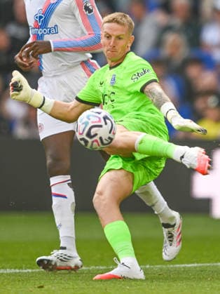 Everton v Crystal Palace Premier League Jordan Pickford of Everton during the Premier League match at the Hill Dickinson Stadium, Liverpool 22 08 2026 UK Newspapers OUT Copyright: xKarlxVallantinex FIL-23815-0036