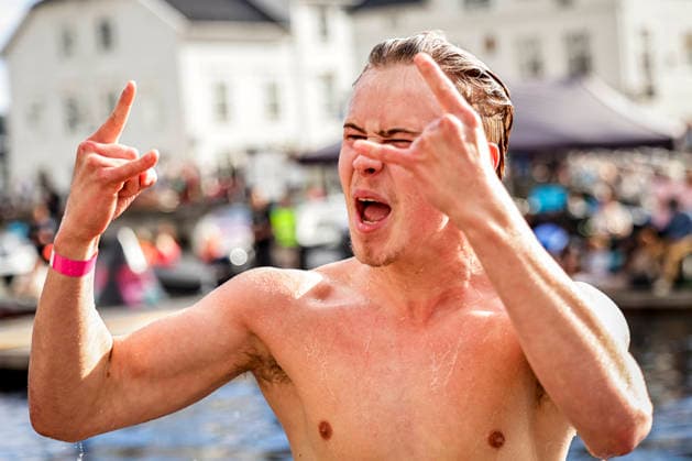 World Championship, WM, Weltmeisterschaft in Death Singing in Arendal Arendal 20260822. Vide Fjellström after the first round of the World Championship in death singing which will be held in Pollen in Arendal on Saturday. Photo: Tor Erik Schroder NTB Arendal Norway EDITORIAL USE ONLY. RESTRICTED USE FOR BETTING COMPANIES Ref:_SPOZKNSqYMGcBI.jpg *** World Championship in Death Singing in Arendal, Arendal, August 22, 2026. Vide Fjellström after the first round of the World Championship in death singing, which will be held in Pollen, Arendal, on Saturday. Photo: Tor Erik Schroder, NTB, Arendal, Norway. EDITORIAL USE ONLY. RESTRICTED USE FOR BETTING COMPANIES  Copyright: xTorxErikxSchroderx xNTBx