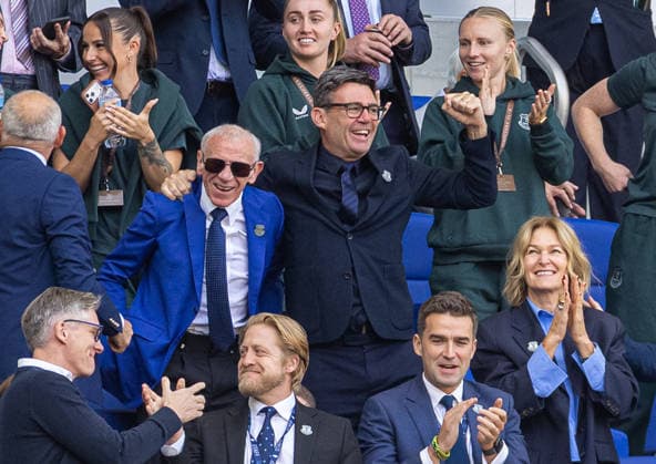 Football - FA Premier League - Everton FC v Crystal Palace FC LIVERPOOL, ENGLAND - Saturday, August 22, 2026: UK Prime Minister Andy Burnham celebrates Everton s second goal during the FA Premier League match between Everton FC and Crystal Palace FC at Bramley-Moore Dock. (Photo by David Rawcliffe Propaganda) LIVERPOOL Bramley-Moore Dock MERSEYSIDE ENGLAND  Copyright: xDavidxRawcliffex P2026-08-22-Everton_Crystal-46