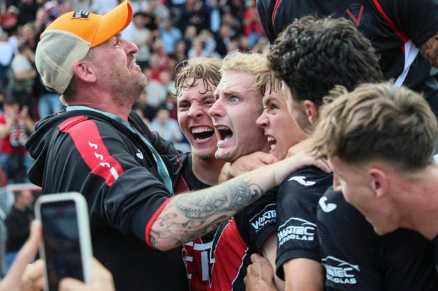 KOELN, GERMANY - AUGUST 22, 2026: Meiko Sponsel (Viktoria Koeln, 19) celebrates his 1:1 goal with teammates during the DFB-Cup match between Viktoria Koeln vs. 1. FC Nuernberg at the Sportpark Hoehenberg on August 22, 2026 in Koeln, Germany. DFL REGULATIONS PROHIBIT ANY USE OF PHOTOGRAPHS AS IMAGE SEQUENCES AND OR QUASI-VIDEO. Nordrhein-Westfalen Germany Copyright: xAxelxKohringx