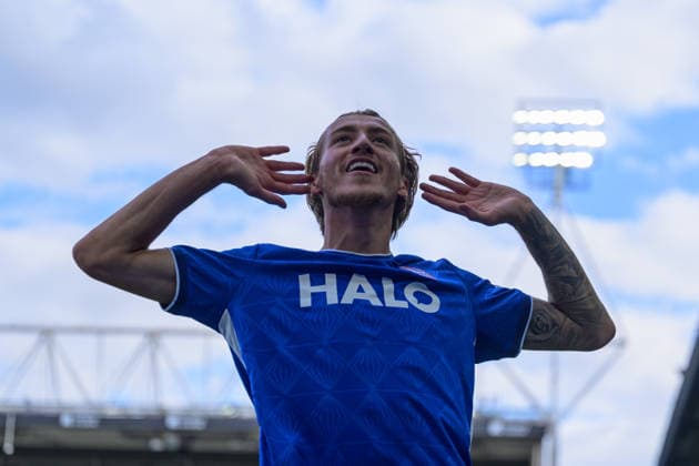 IPSWICH, ENGLAND AUGUST 22 - Jack Clarke of Ipswich Town celebrating scoring the team s second goal during the Premier League game between Ipswich Town and Sunderland at Portman Road on August 22, 2026 in Ipswich, England. (Photo by Keeran Marquis Sports Press Photo)  Copyright: xKeeranxMarquis SPPx Sportspressphoto_SPR212409