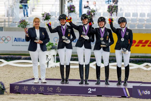 AACHEN - FEI World Championships 2026, AACHEN - FEI World Championships 2026 Team Germany DRESING Heidemarie (GER), MISPELKAMP Regine (GER), BRANDT Helen (GER), NIEHUES Anna-Lena (GER), FÜTTERER-SOMMER Silke (Bundestrainerin) Medal ceremony Team Medaillenvergabe Team FEI Para-Dressage World Championship, WM, Weltmeisterschaft Team Ranking Aachen, Reitstadion Soers 22. August 2026 - *** AACHEN FEI World Championships 2026, AACHEN FEI World Championships 2026 Team Germany DRESING Heidemarie GER, MISPELKAMP Regine GER, BRANDT Helen GER, NIEHUES, Anna Lena (GER), FÜTTERER SOMMER, Silke (National Team Coach), Medal Ceremony, Team, Medal Presentation, Team, FEI Para Dressage World Championship, Team Ranking, Aachen, Reitstadion Soers, August 22, 2026