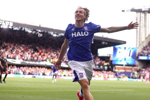 Ipswich Town v Sunderland 22 August 2026 Ipswich, Premier League Football - Ipswich Town v Sunderland - Jack Clarke of Ipswich Town celebrates a scoring his team™s second goal - (Photo by Mark Leech). Ipswich UK *** Ipswich Town gegen Sunderland, 22. August 2026, Ipswich, Premier League, Fußball: Ipswich Town gegen Sunderland – Jack Clarke von Ipswich Town jubelt nach dem zweiten Tor seiner Mannschaft. Foto: Mark Leech, Ipswich, Großbritannien  Copyright: xMarkxLeechxOffside