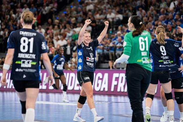 HSG Blomberg-Lippe (GER) vs. Borussia Dortmund (GER), Handball, 1. Handball Bundesliga Frauen, Rexel Supercup 2026, Saison 2026 2027, Muenchen, 22.08.2026 Maxi Muehlner (HSG Blomberg-Lippe, 10) jubelt nach einem Tor Muenchen SAP Garden Deutschland *** HSG Blomberg Lippe GER vs. Borussia Dortmund GER, Handball, Women s Handball Bundesliga 1, 2026 Rexel Supercup, 2026–2027 Season, Munich, August 22, 2026: Maxi Muehlner of HSG Blomberg Lippe, No. 10, celebrates after scoring a goal at the SAP Garden in Munich, Germany