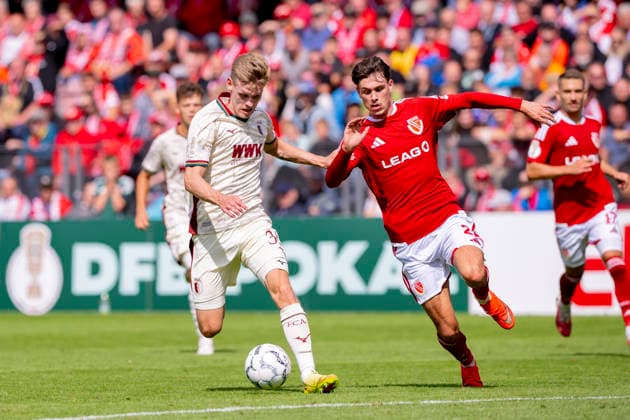 Germany, Cottbus, LEAG Energie Stadion, 22.08.2026, DFB Pokal 2026 27, 1. Runde, FC Energie Cottbus vs. FC Augsburg, Anton Kade (FC Augsburg), Photo by Eibner Pressefoto Tino Henschel DFB Pokal 2026 27, 1. Runde, FC Energie Cottbus vs. FC Augsburg Cottbus *** Germany, Cottbus, LEAG Energie Stadium, August 22, 2026, 2026–27 DFB Cup, 1st Round, FC Energie Cottbus vs. FC Augsburg, Anton Kade (FC Augsburg), Photo by Eibner Pressefoto Tino Henschel, 2026–27 DFB Cup, 1st Round, FC Energie Cottbus vs. FC Augsburg, Cottbus Copyright: xEibnerxPressefotox