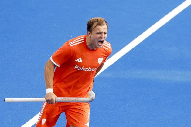 AMSTELVEEN - Thijs van Dam of the Netherlands celebrates his goal during the Hockey World Cup match between the Netherlands and India at the Wagener Stadium. BAS CZERWINSKI ANP xVIxANPxSportx xxANPxIVx 566022701 originalFilename: 566022701.jpg