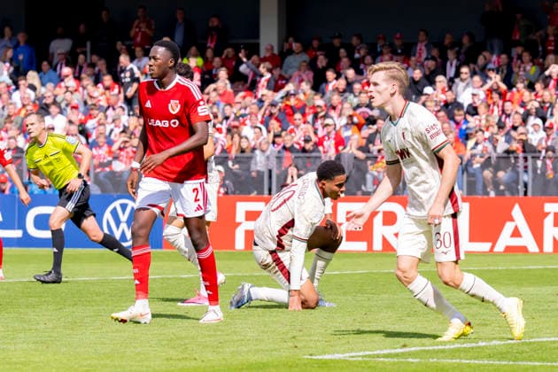 Germany, Cottbus, LEAG Energie Stadion, 22.08.2026, DFB Pokal 2026 27, 1. Runde, FC Energie Cottbus vs. FC Augsburg, Anton Kade (FC Augsburg), Photo by Eibner Pressefoto Tino Henschel DFB Pokal 2026 27, 1. Runde, FC Energie Cottbus vs. FC Augsburg Cottbus *** Germany, Cottbus, LEAG Energie Stadium, August 22, 2026, 2026–27 DFB Cup, Round 1, FC Energie Cottbus vs. FC Augsburg, Anton Kade (FC Augsburg), Photo by Eibner Pressefoto Tino Henschel, 2026–27 DFB Cup, Round 1, FC Energie Cottbus vs. FC Augsburg, Cottbus Copyright: xEibnerxPressefotox