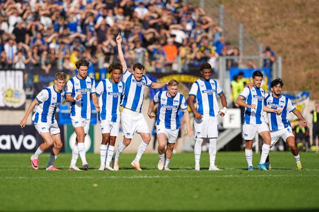 22.08.2026, xydrx, Fußball, DFB Pokal, 1. FC Saarbrücken - Hertha BSC, Saison 2026 2027, Ludwigsparkstadion: Siegerjubel nach dem Gewonnen Elfmeterschießen DFB regulations prohibit any use of photographs as image sequences and or quasi-video. *** August 22, 2026, xydrx, Soccer, DFB Cup, 1. FC Saarbrücken vs. Hertha BSC, 2026–2027 season, Ludwigspark Stadium: Victory celebrations after winning the penalty shootout. DFB regulations prohibit any use of photographs as image sequences and or quasi-video. Copyright: HMBxMedia YannisxDreimann