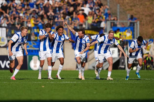 22.08.2026, xydrx, Fußball, DFB Pokal, 1. FC Saarbrücken - Hertha BSC, Saison 2026 2027, Ludwigsparkstadion: Siegerjubel nach dem Gewonnen Elfmeterschießen DFB regulations prohibit any use of photographs as image sequences and or quasi-video. *** August 22, 2026, xydrx, Soccer, DFB Cup, 1. FC Saarbrücken vs. Hertha BSC, 2026–2027 season, Ludwigspark Stadium: Celebrations after winning the penalty shootout. DFB regulations prohibit any use of photographs as image sequences and or quasi-video. Copyright: HMBxMedia YannisxDreimann