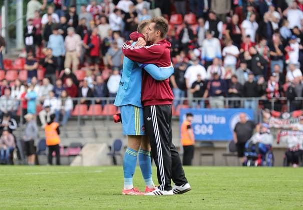 22.08.2026 - Fussball - Saison 2026 2027 - DFB Pokal Vereinspokal - 01. Runde: Viktoria Köln - 1. FC Nürnberg Nuernberg FCN ( Club ) - Sportfoto Zink DaMa - xdaxmax - regulations prohibit any use of photographs as image sequences and or quasi-video - Jubel Freude nach Spielende - Jan Reichert (1, 1. FC Nürnberg FCN ) Miroslav Miro Klose ( Trainer 1. FC Nürnberg FCN ) umarmen sich *** August 22, 2026 Soccer Season 2026–2027 DFB Cup Club Cup First Round Viktoria Cologne 1 FC Nuremberg Nuremberg FCN Club Sports Photo Zink DaMa xdaxmax regulations prohibit any use of photographs as image sequences and or quasi-video celebrationsJubilation after the final whistle Jan Reichert 1, 1 FC Nürnberg FCN Miroslav Miro Klose, coach of 1 FC Nürnberg FCN, embrace each other